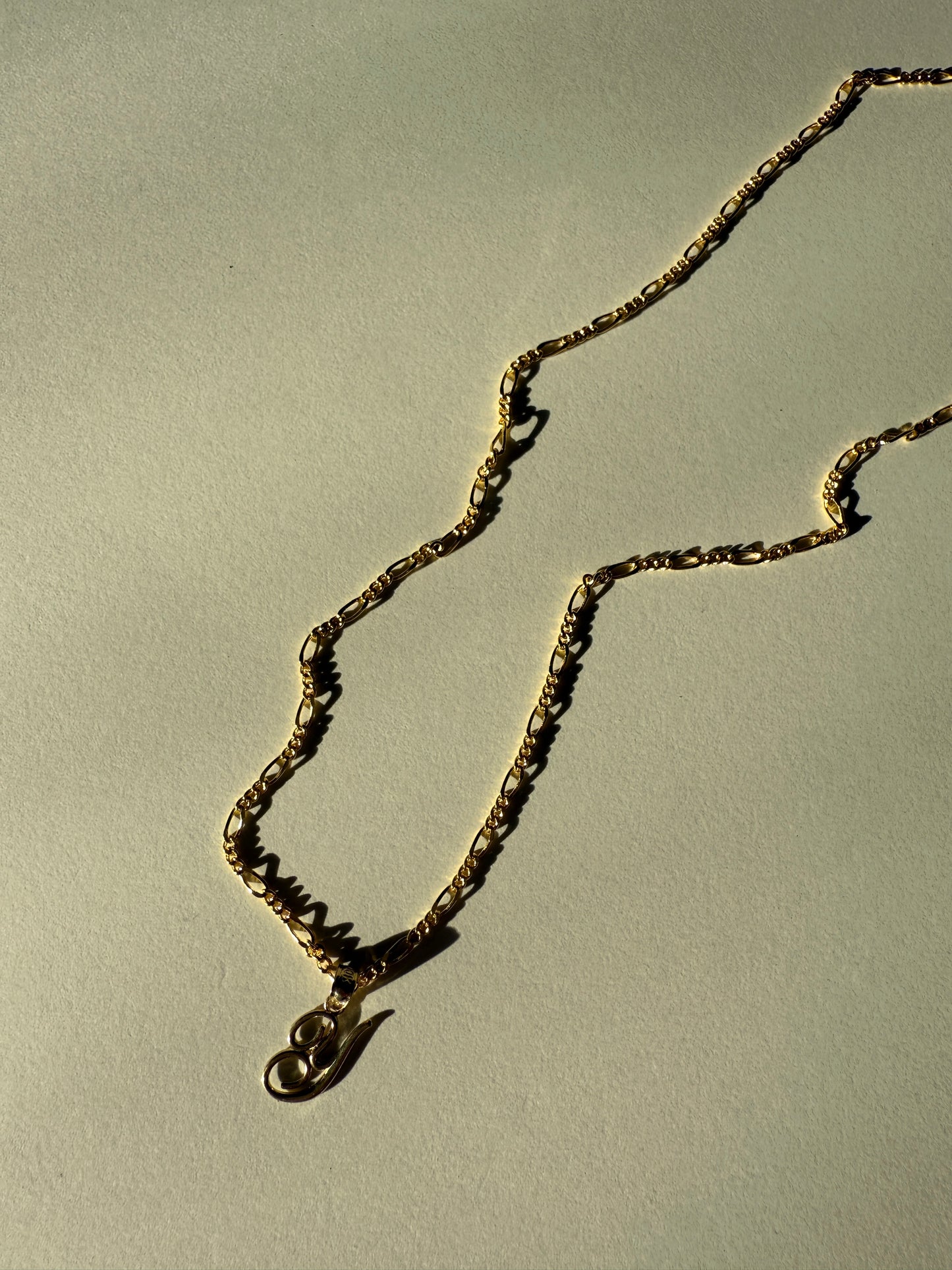 FOR YEU—Pendant & Figaro Chain Stack
