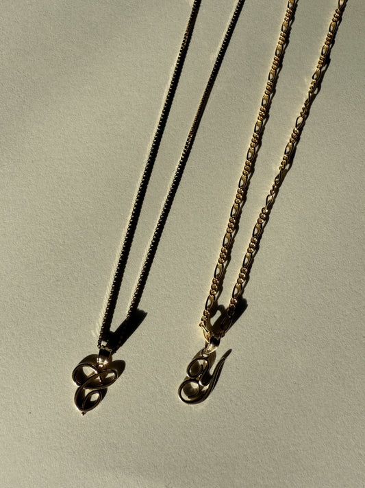 FOR YEU—Pendant & Figaro Chain Stack
