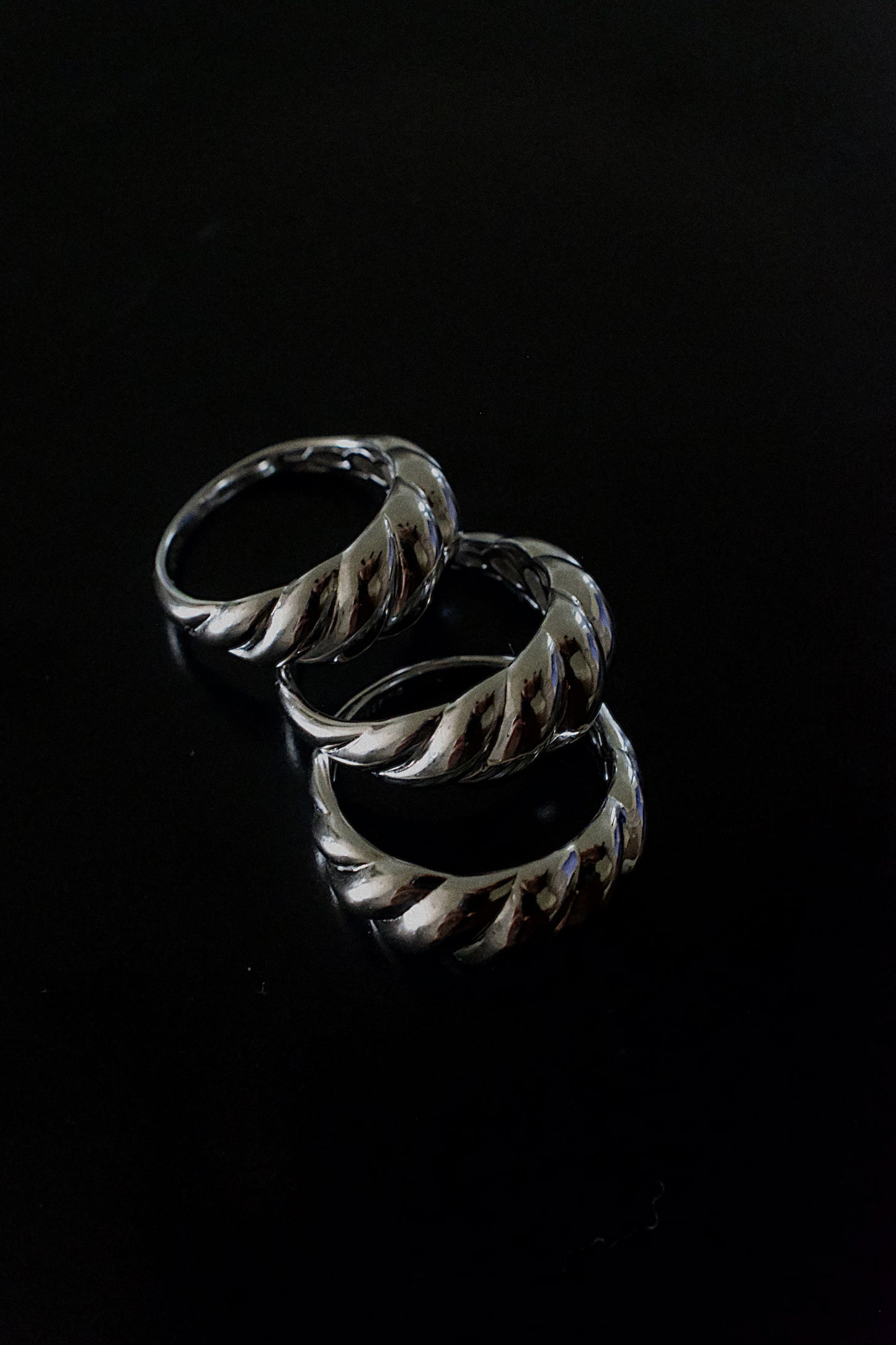 SELENE—Croissant Ring